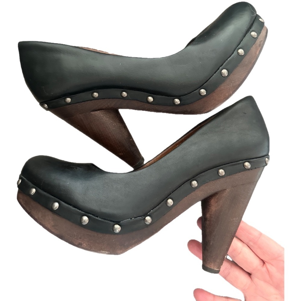 Seychelles Black Leather Wood Heel Studded 3” Pumps 10